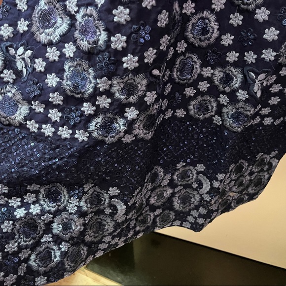 Designer heavy embroidery kurta set with long duppta! - Picture 6 of 16